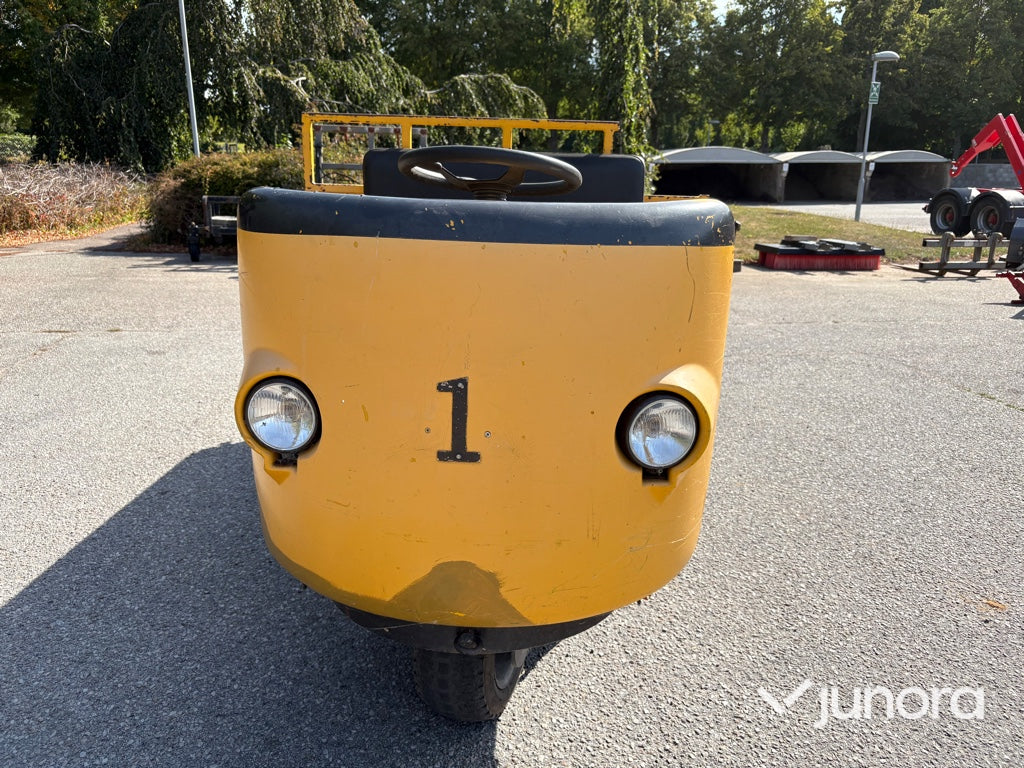 Eldriven flaktruck med trevägstipp – Alme TR9EL