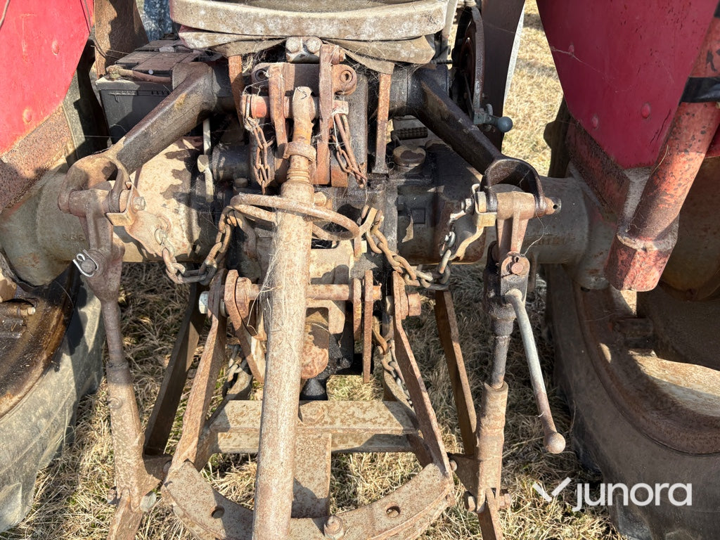 Traktor - Massey Ferguson, 30
