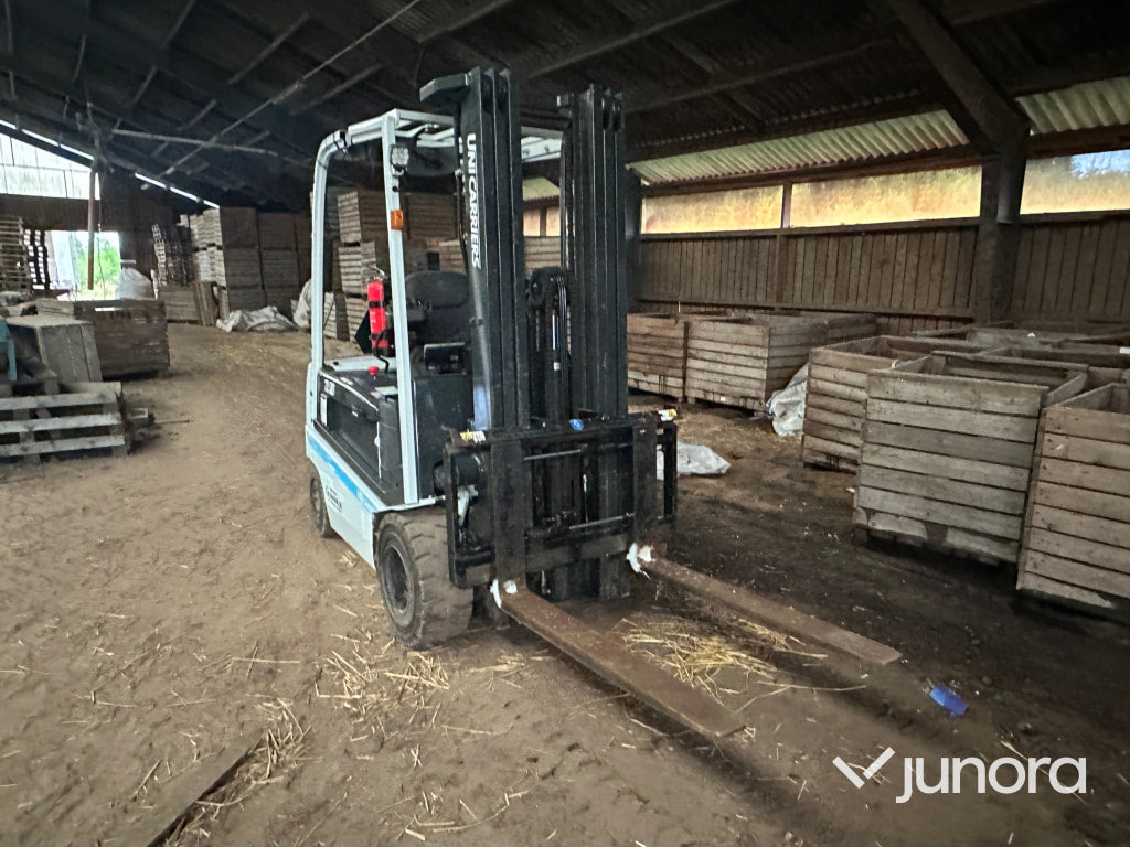 Truck Uni Carriers