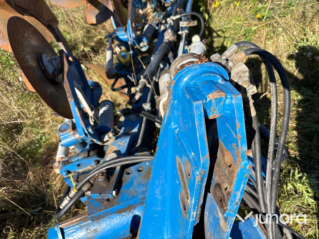 Överum VF-CX 4975 H – 4-skärare växelplog med hydraulik
