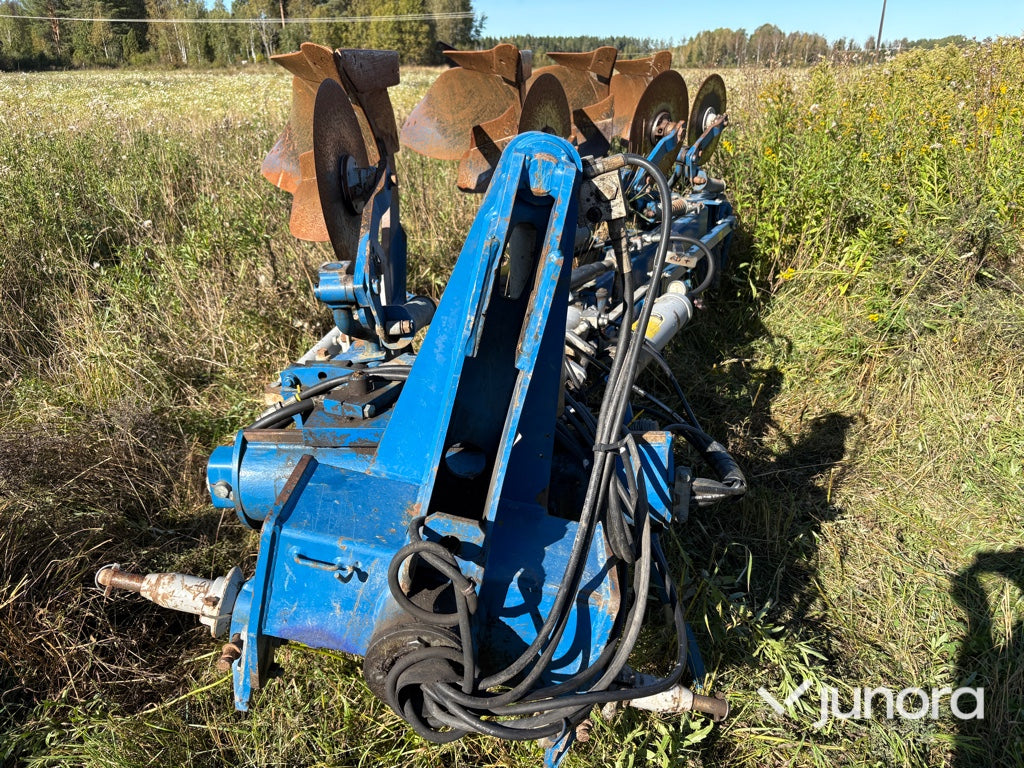 Överum VF-CX 4975 H – 4-skärare växelplog med hydraulik