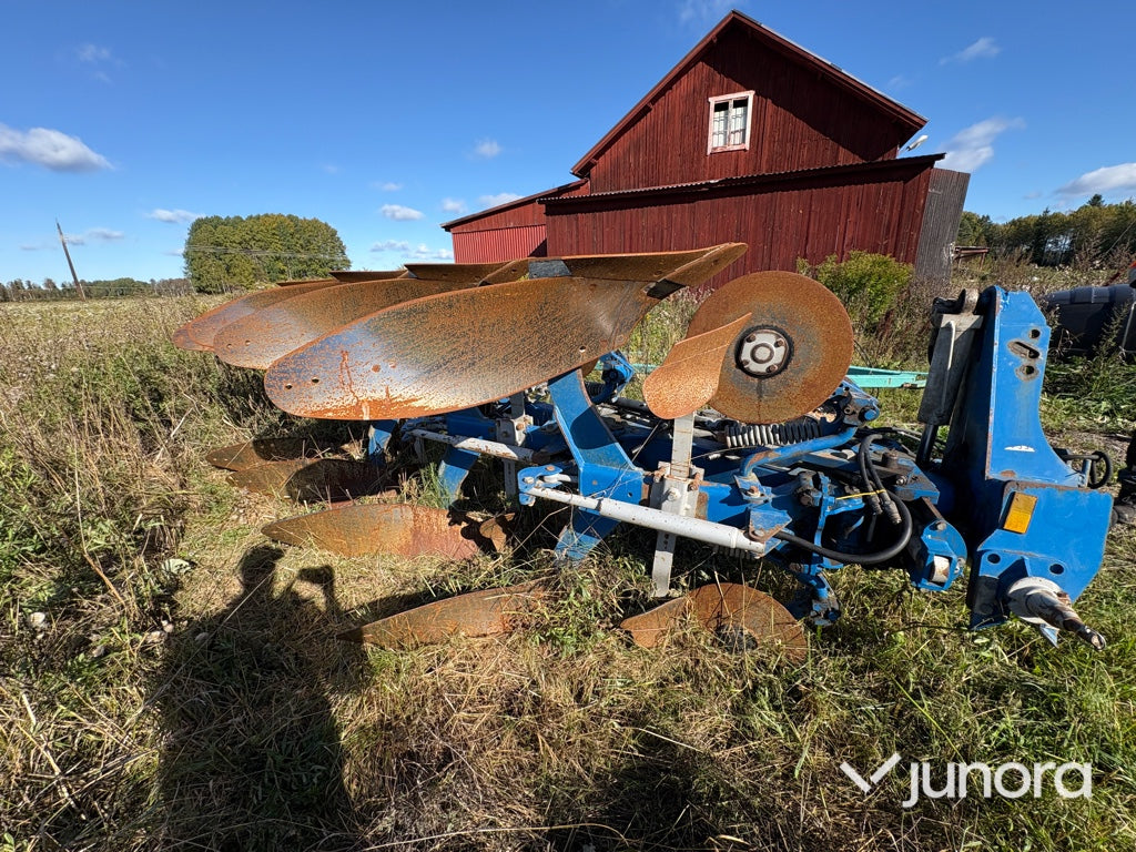 Överum VF-CX 4975 H – 4-skärare växelplog med hydraulik