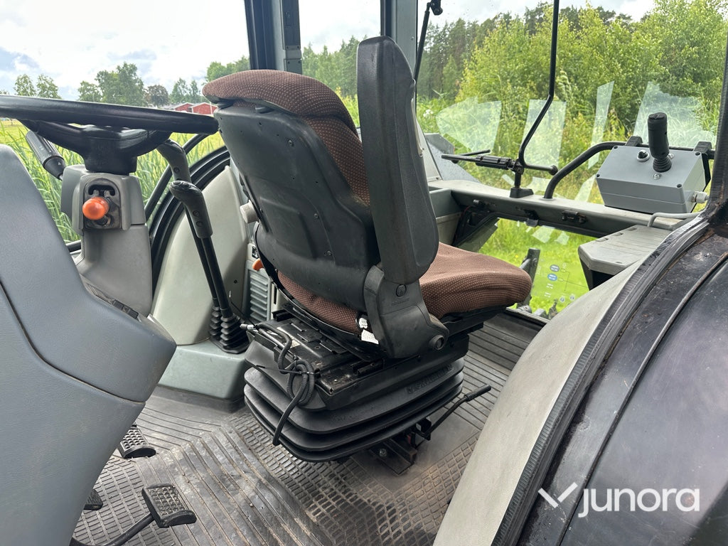 Valtra 6350 med twin trac
