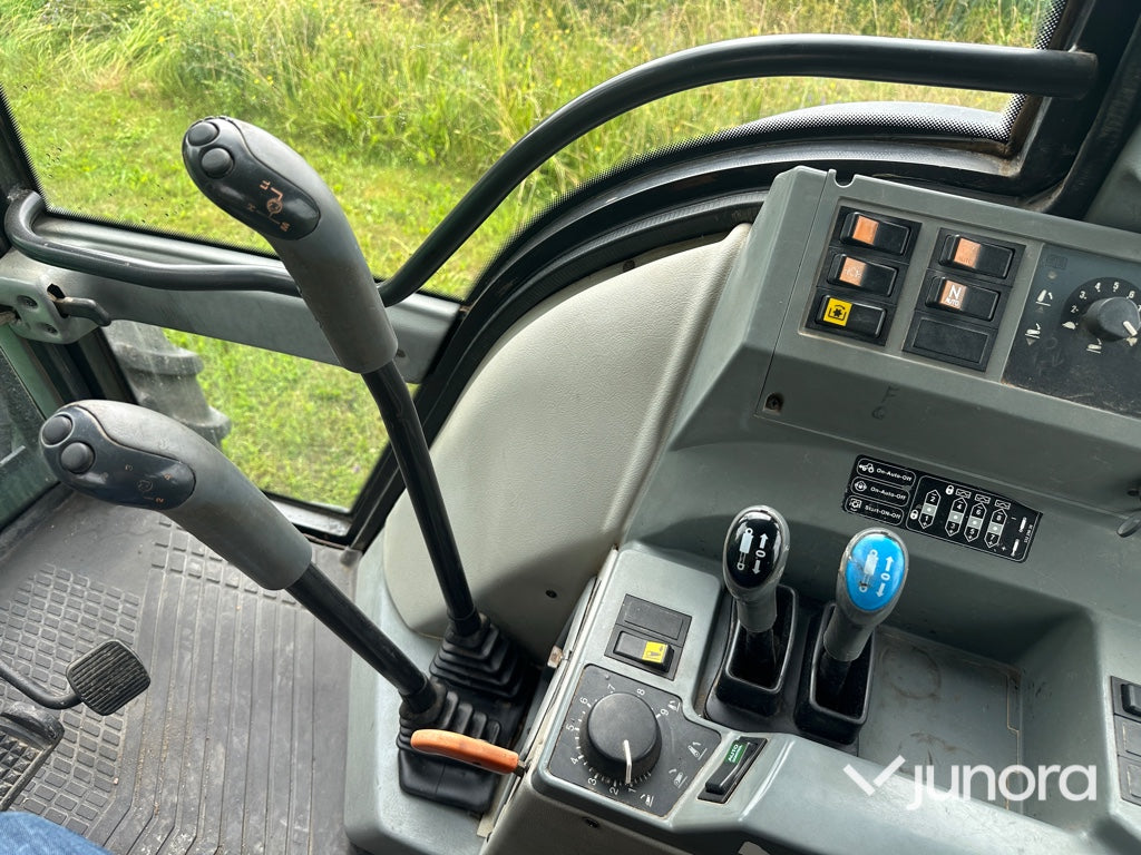 Valtra 6350 med twin trac
