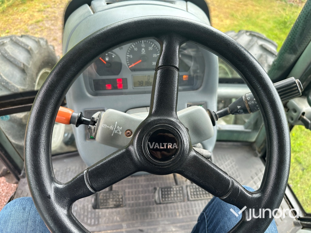 Valtra 6350 med twin trac