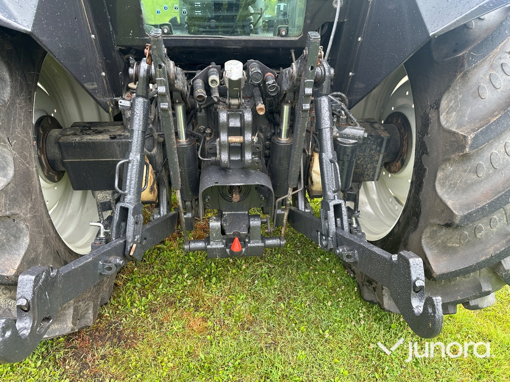 Valtra 6350 med twin trac