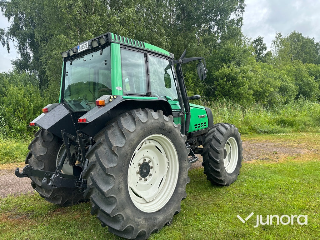 Valtra 6350 med twin trac
