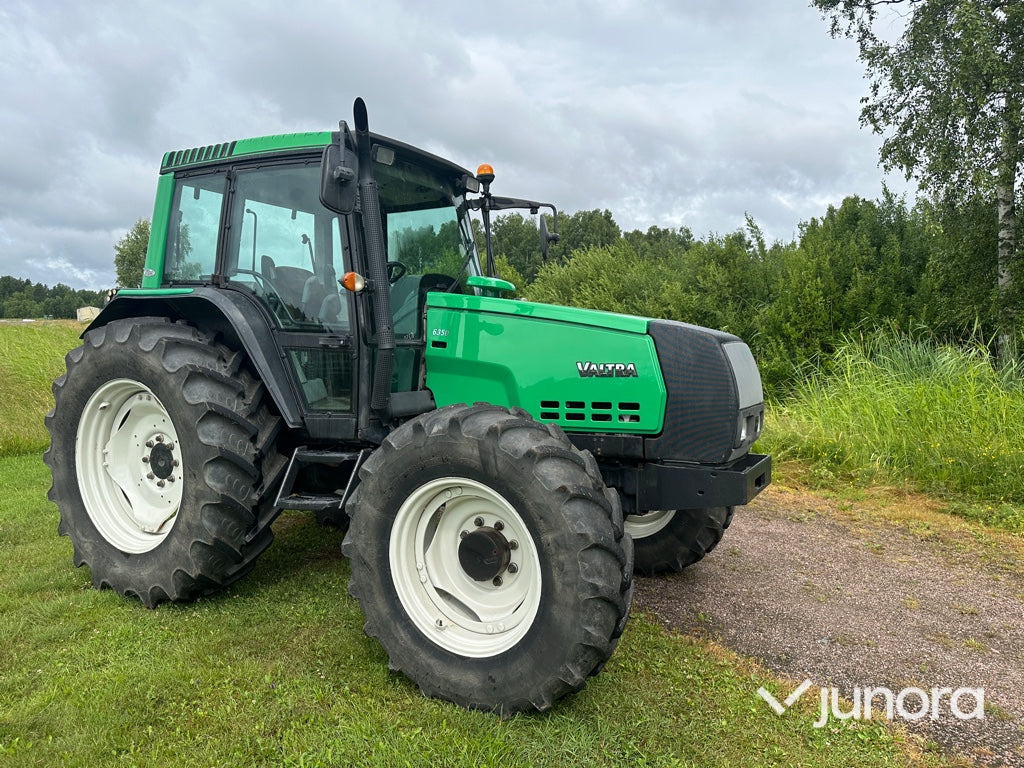 Valtra 6350 med twin trac