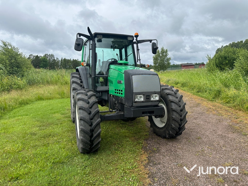 Valtra 6350 med twin trac