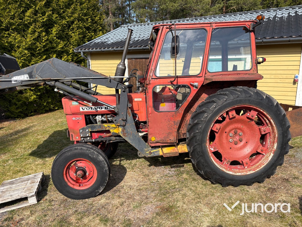 Traktor - Volvo BM 430 + redskap