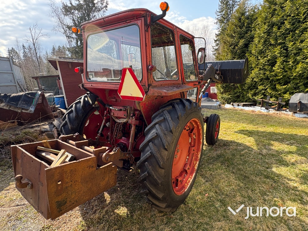 Traktor - Volvo BM 430 + redskap