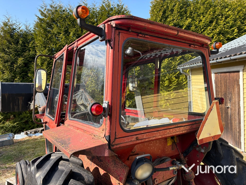 Traktor - Volvo BM 430 + redskap