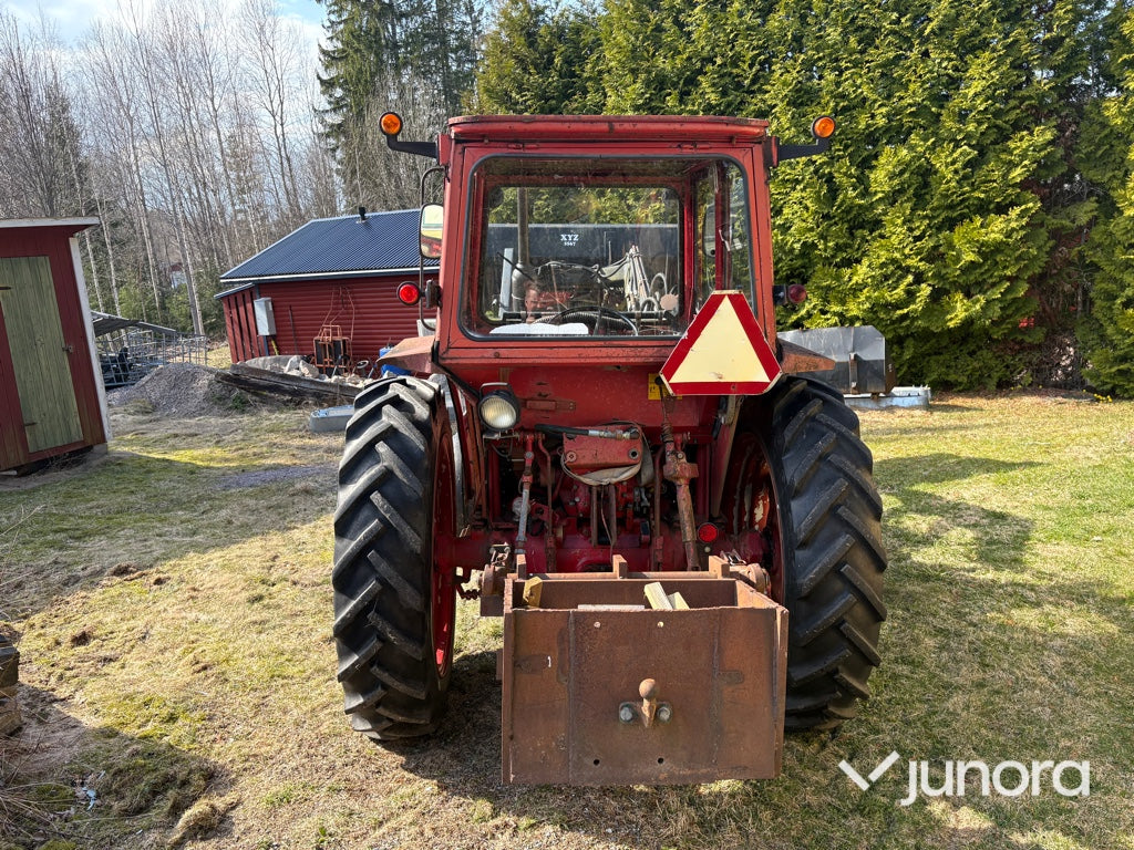 Traktor - Volvo BM 430 + redskap