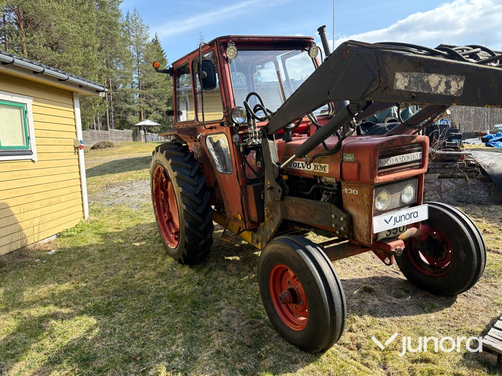 Traktor - Volvo BM 430 + redskap