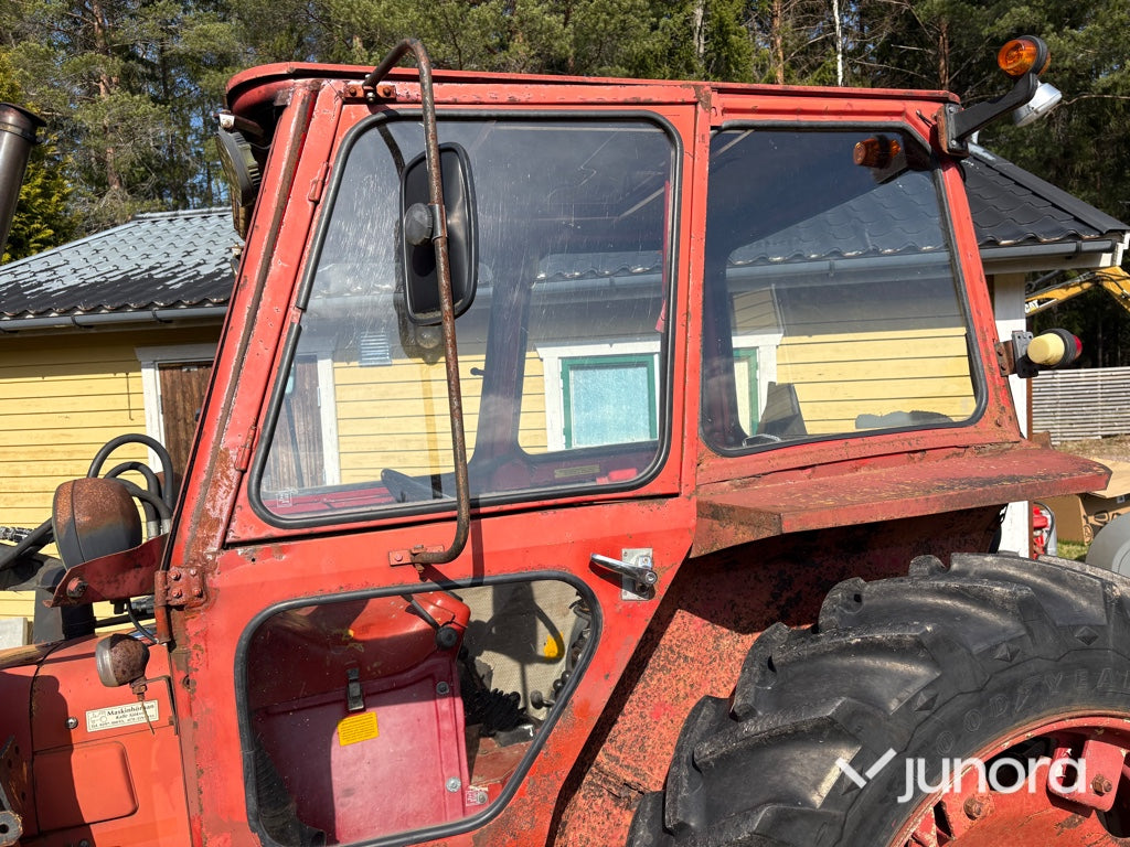 Traktor - Volvo BM 430 + redskap