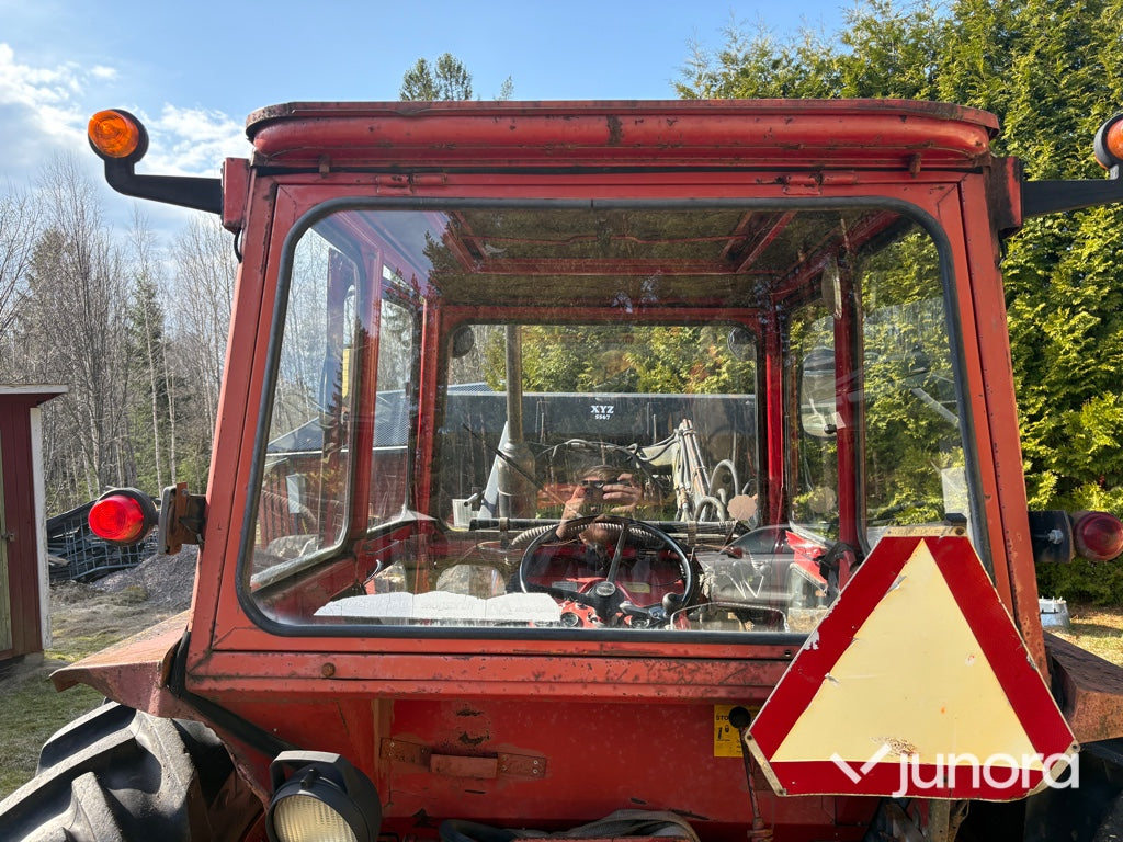 Traktor - Volvo BM 430 + redskap