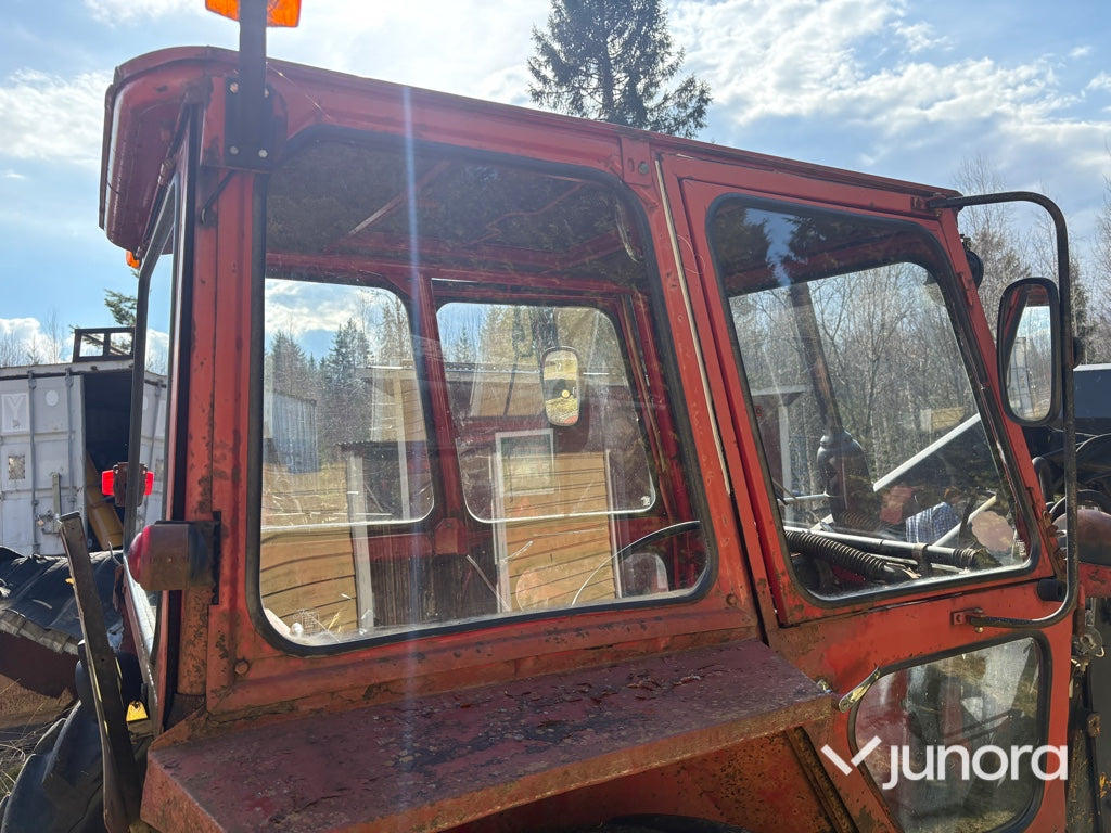 Traktor - Volvo BM 430 + redskap