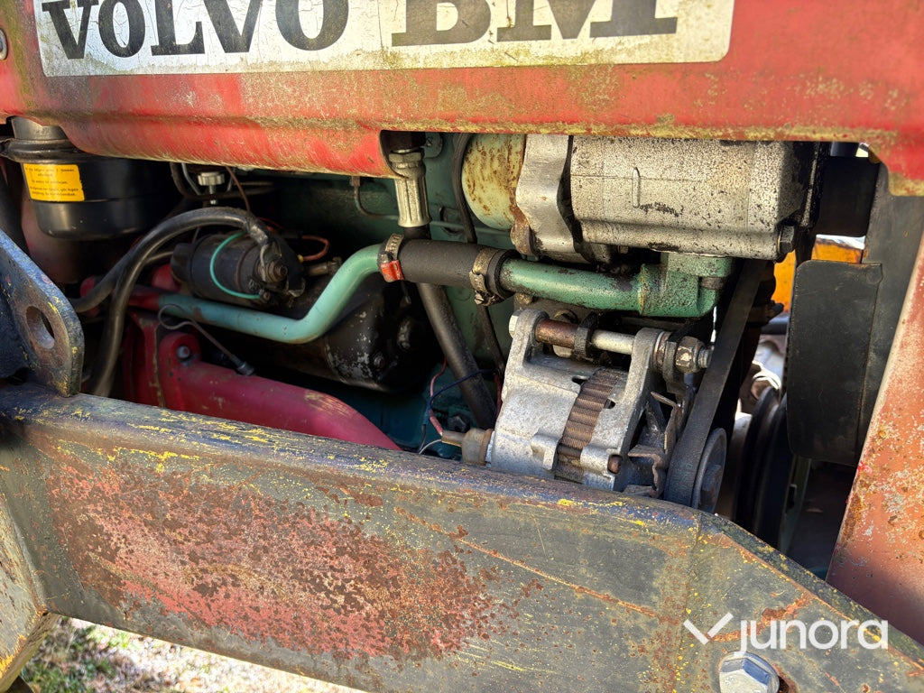 Traktor - Volvo BM 430 + redskap