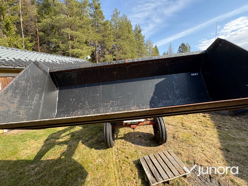 Traktor - Volvo VM 430 + redskap