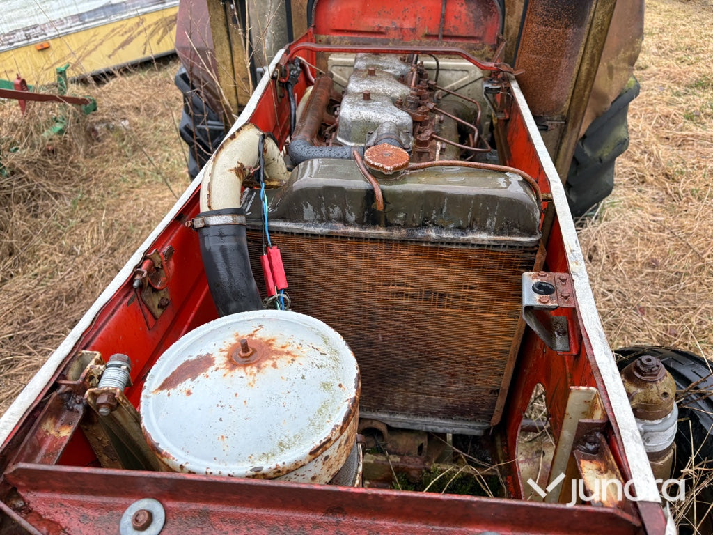 Traktor - Zetor 4718