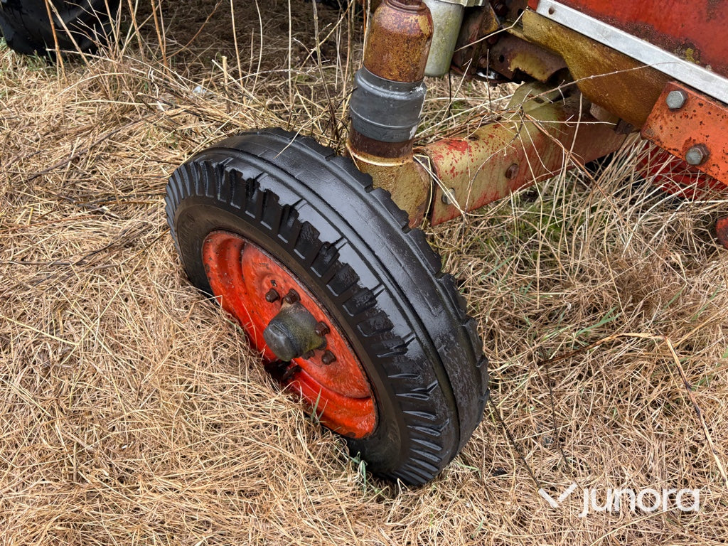 Traktor - Zetor 4718