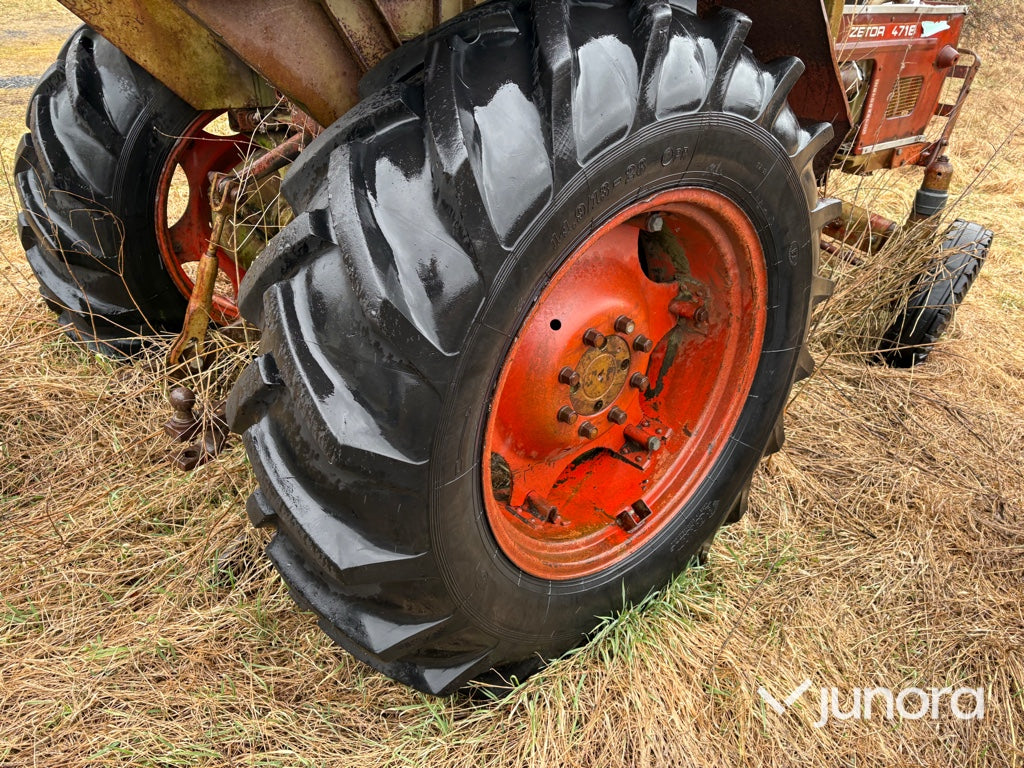 Traktor - Zetor 4718