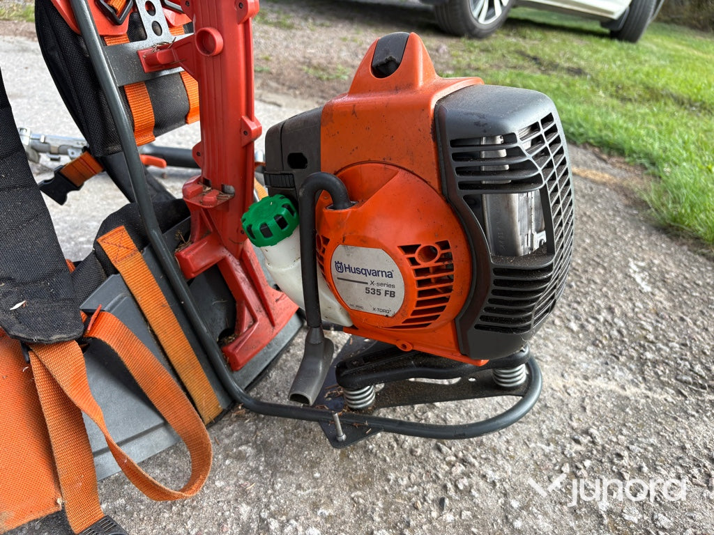 Röjsåg med stångsåg Husqvarna 535 FB