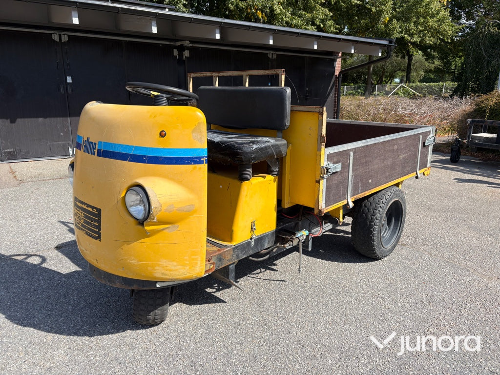 Eldriven flaktruck med trevägstipp – Alme TR10EL
