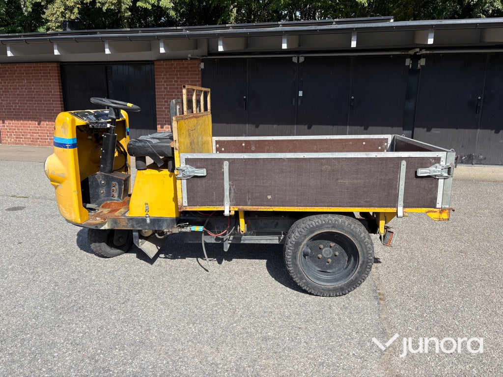 Eldriven flaktruck med trevägstipp – Alme TR10EL