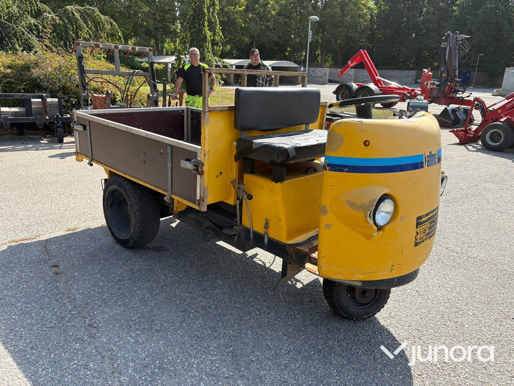 Eldriven flaktruck med trevägstipp – Alme TR10EL