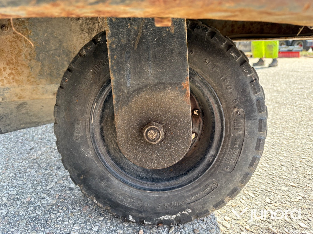 Eldriven flaktruck med trevägstipp – Alme TR10EL