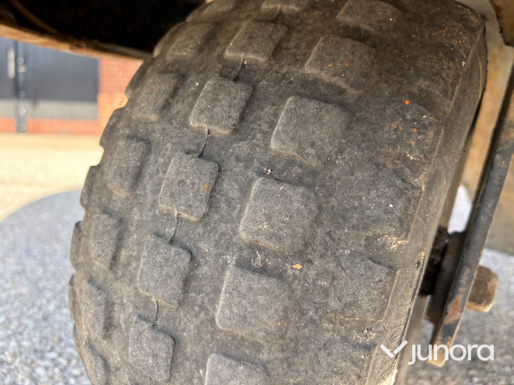 Eldriven flaktruck med trevägstipp – Alme TR10EL