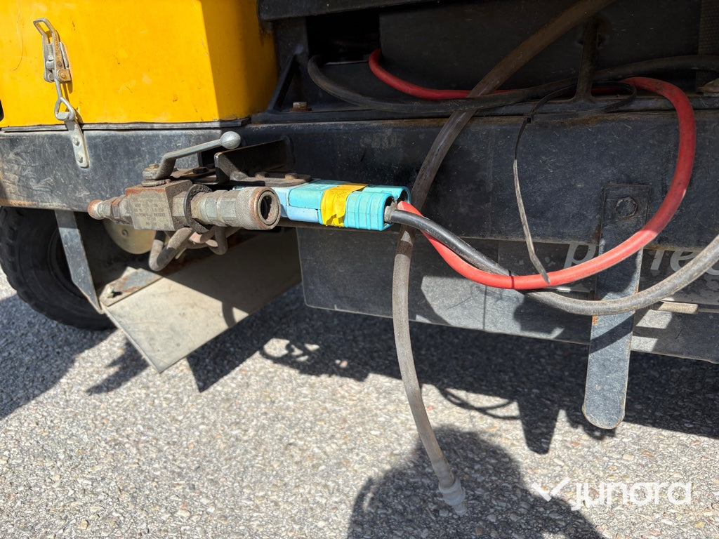 Eldriven flaktruck med trevägstipp – Alme TR10EL