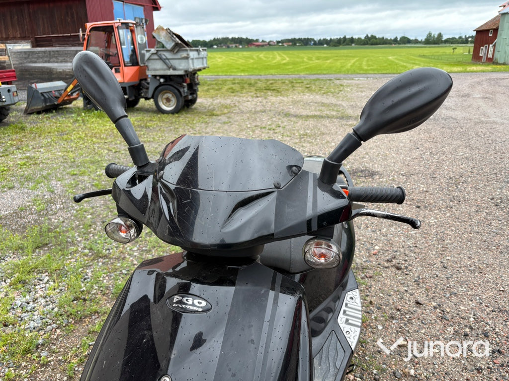 Moped - PGO, T-Rex 50