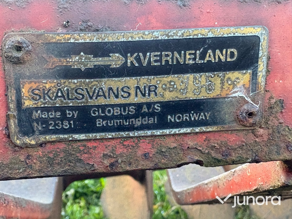 Tallriksharv - Kverneland/Globus, Skålsvans 2400