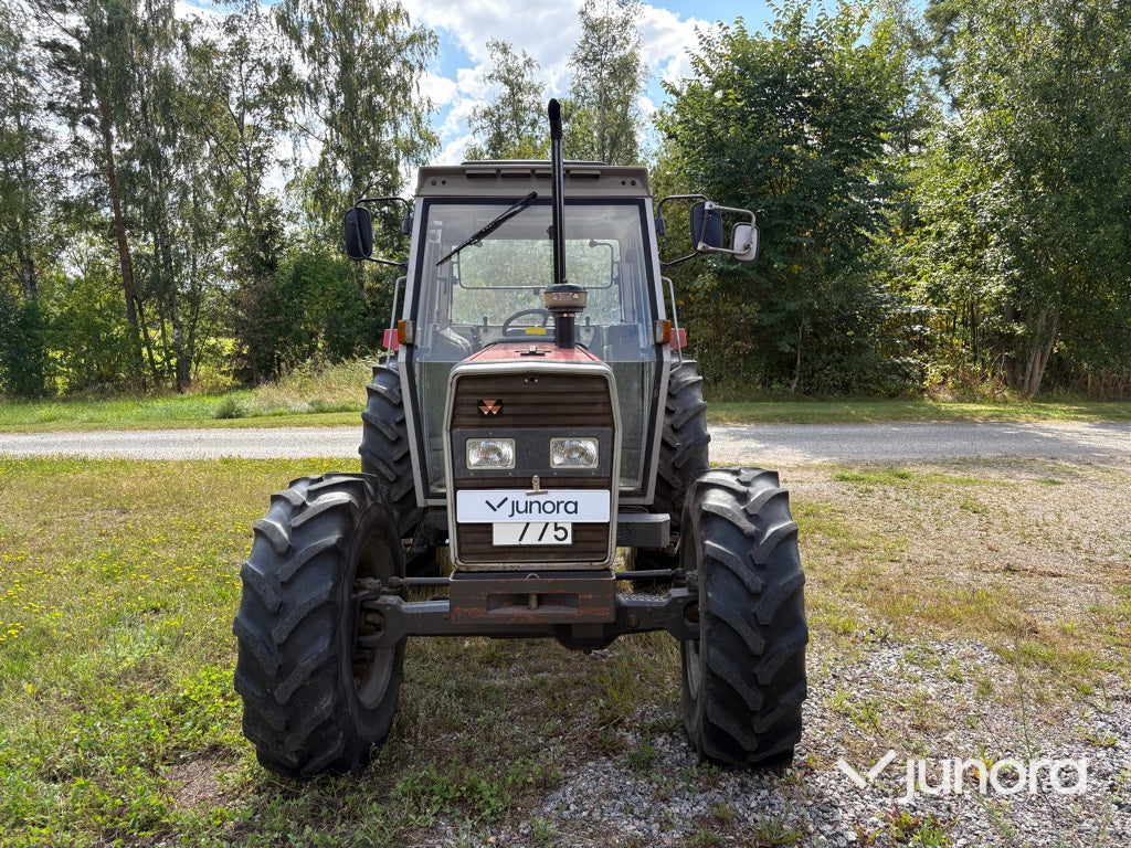 Traktor Massey Ferguson 375