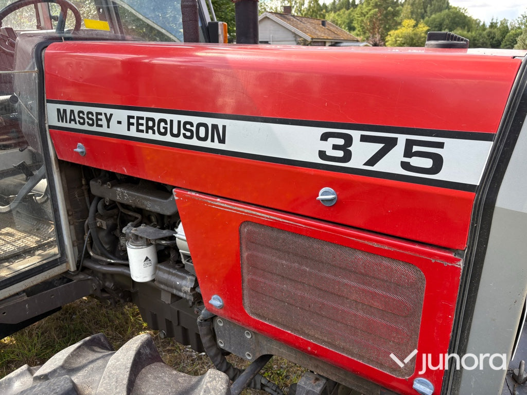 Traktor Massey Ferguson 375