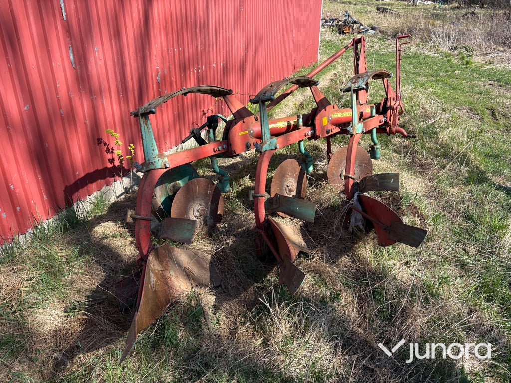 Kverneland Stenomat 3-skärig plog 14”