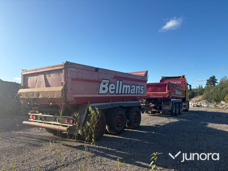 Lastbil Scania R560 B8x4*4NB