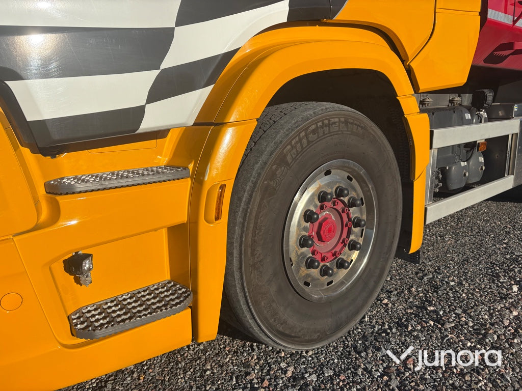 Lastbil Scania R560 B8x4*4NB