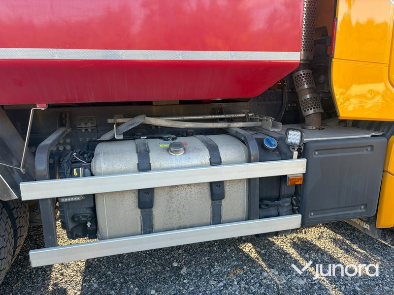 Lastbil Scania R560 B8x4*4NB