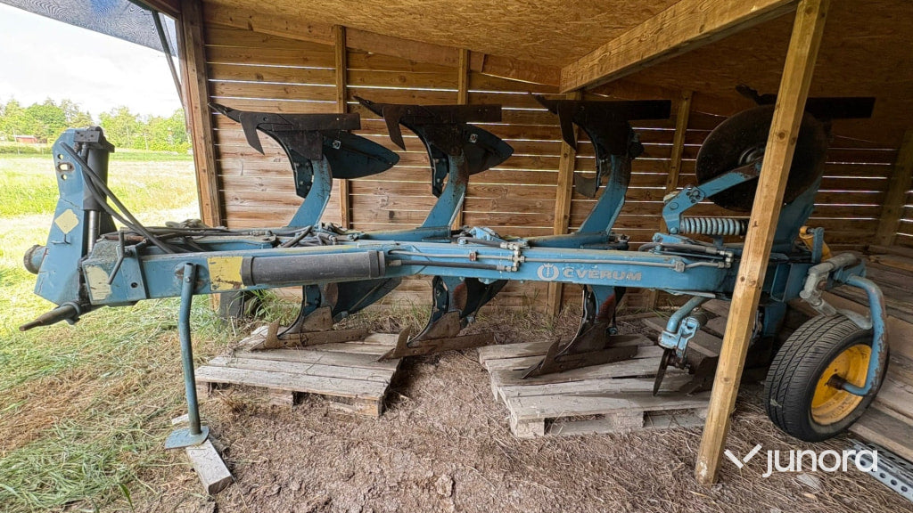 Växelplog 4-skärig Överum CV 498 H