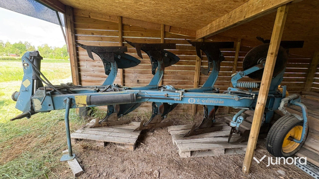 Växelplog 4-skärig Överum CV 498 H