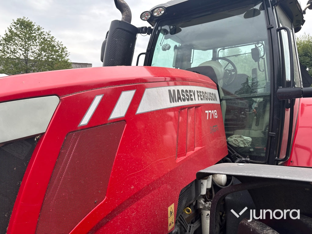 Traktor - Massey Ferguson 7718