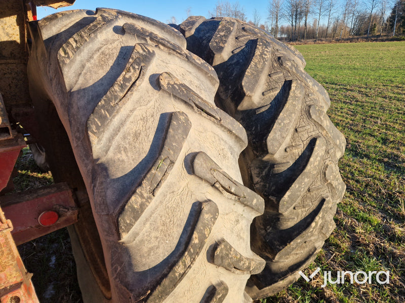 Veterantraktor - IH International 1486 4x4