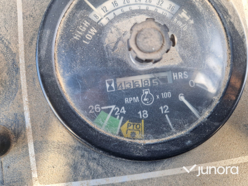 Veterantraktor - IH International 1486 4x4