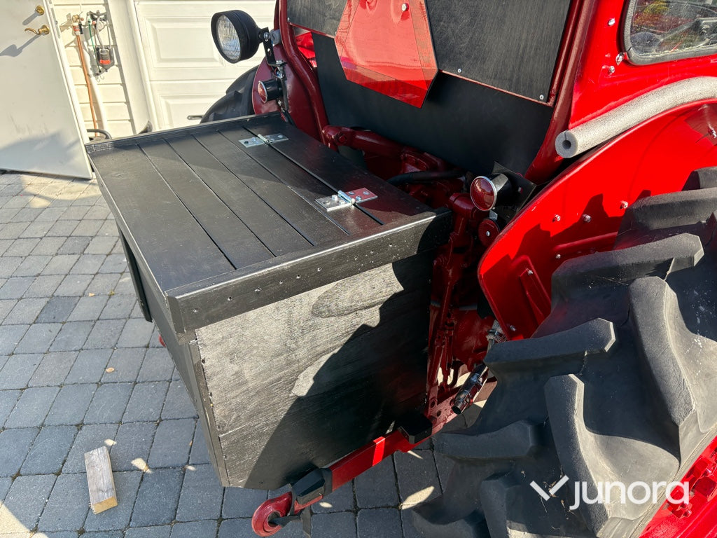 Traktor Volvo BM 320 Buster