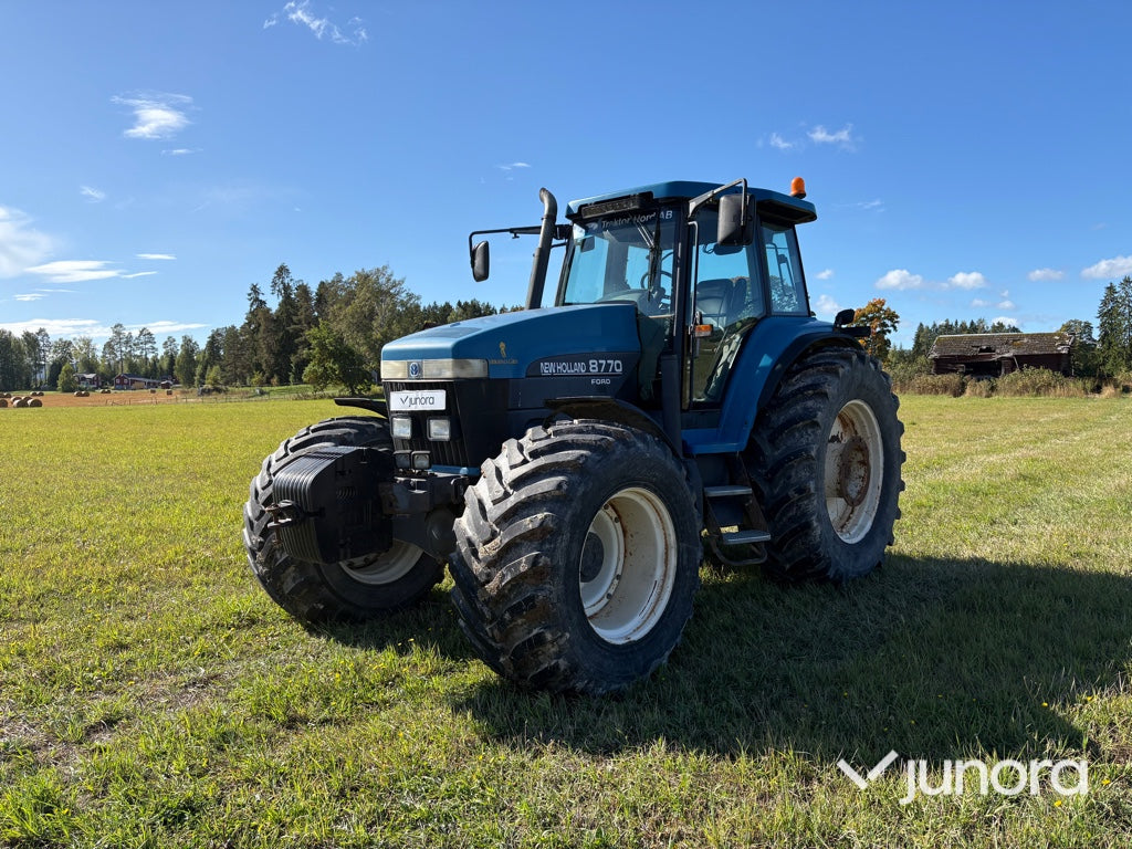 Traktor - New Holland 8770 4WD