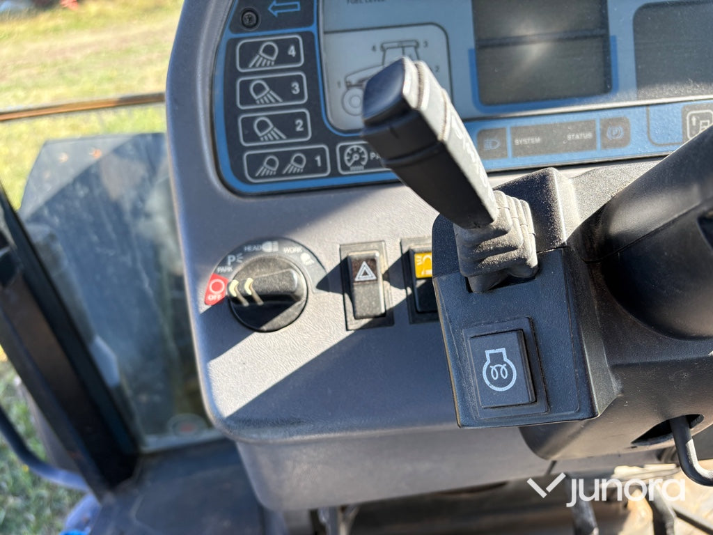 Traktor - New Holland 8770 4WD