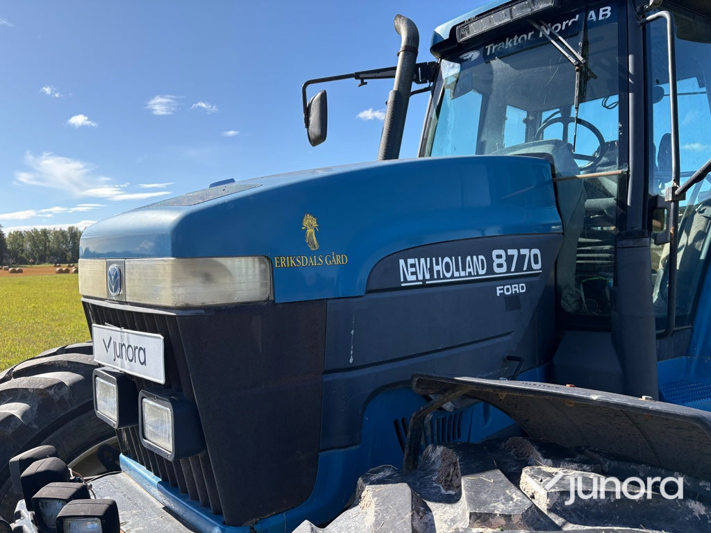 Traktor - New Holland 8770 4WD